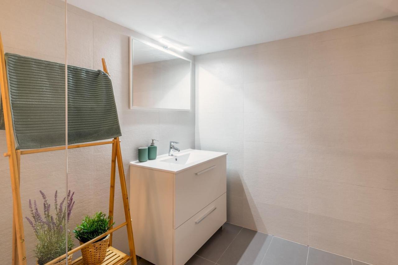 1 Bedroom 1 Bathroom Furnished - Lavapies - Duplex Madrid Extérieur photo